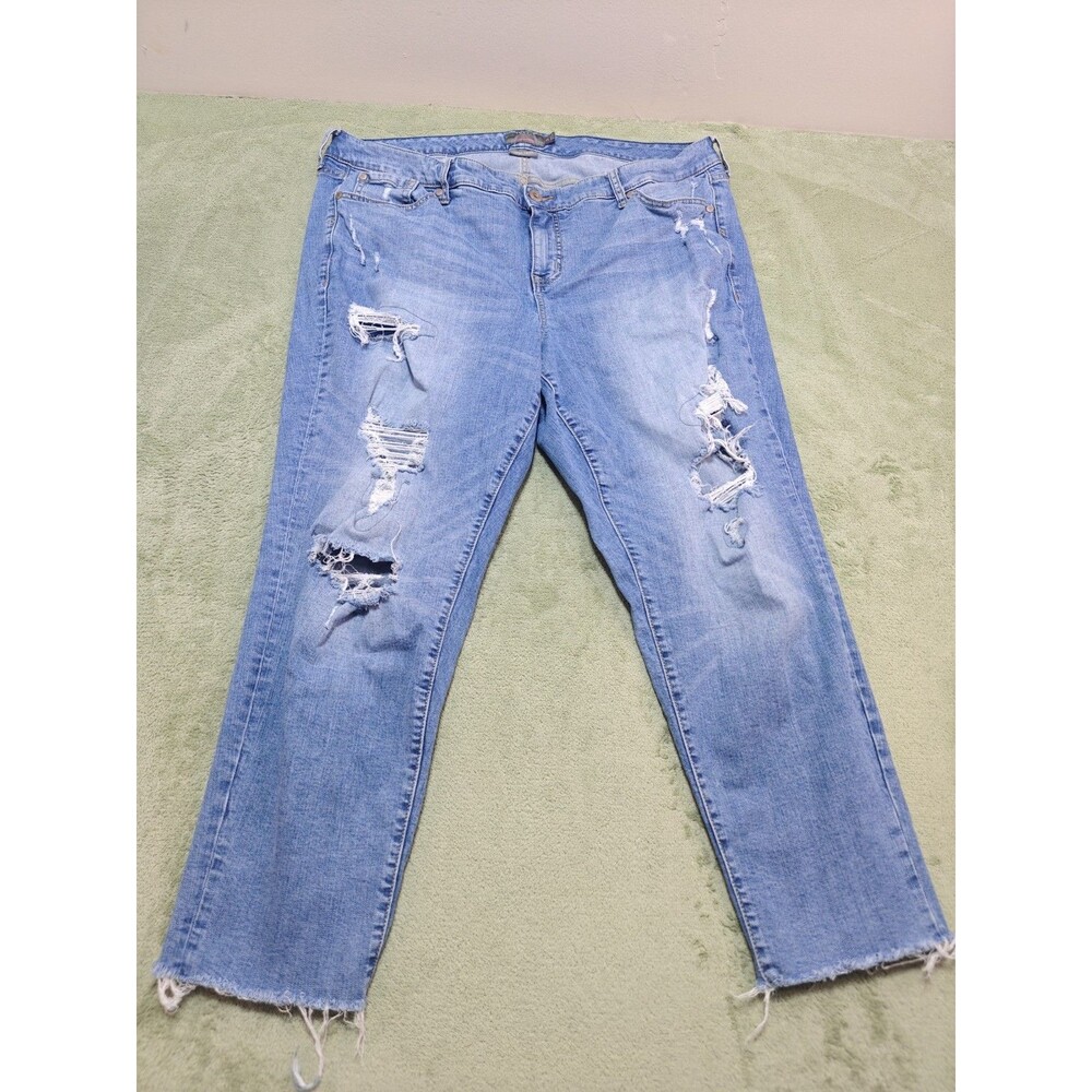 Torrid Crop Boyfriend Jeans 20 Plus Blue Ripped Destroyed Denim Vietnam Stretch